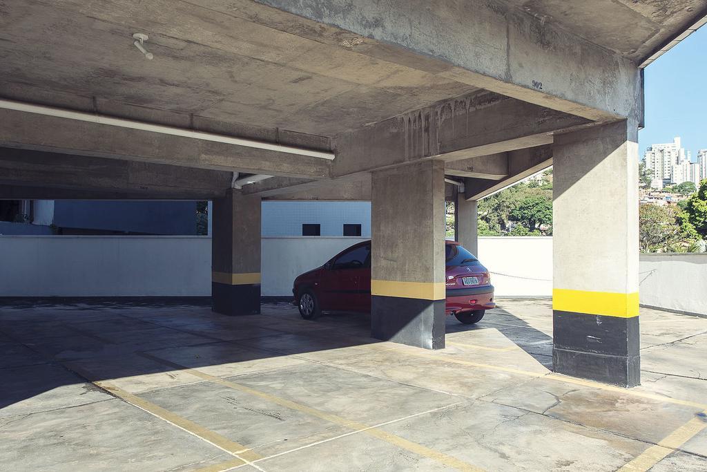Amplo Seguro Proximo Hospital Unimed Materdei Madre Teresa Lejlighed Belo Horizonte Eksteriør billede